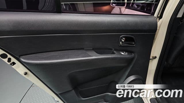 Kia 뉴카렌스 топовая версия, 2011 16