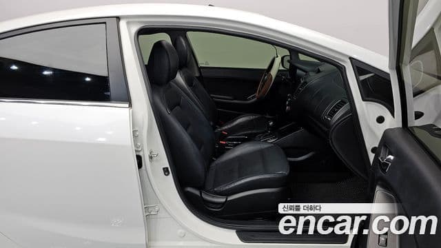 Kia K3 Prestige, 2015 10