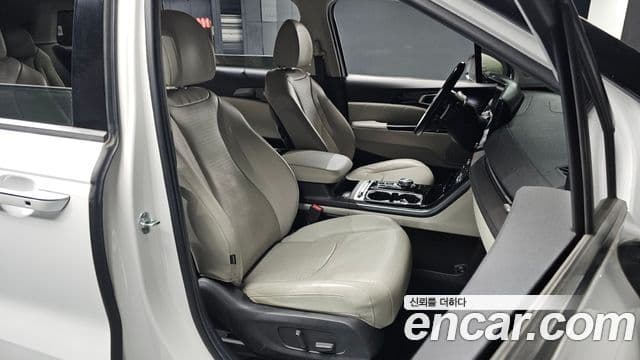 Kia Carnival 4세대 Signature, 2021 10