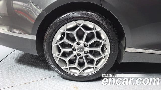 Genesis G80 (RG3) бензин 2.5 турбо AWD, 2022 все фото