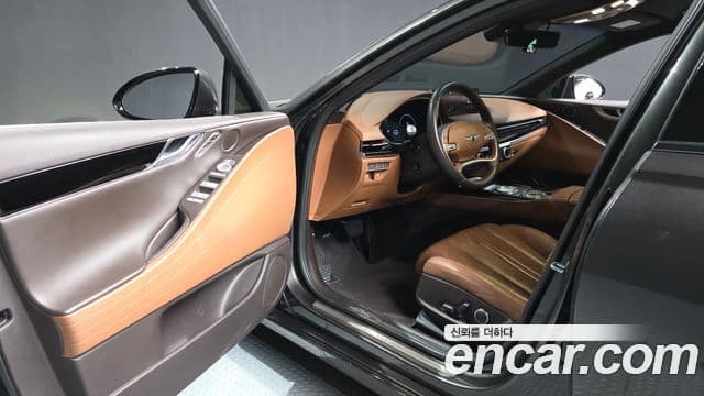 Genesis G80 (RG3) бензин 2.5 турбо AWD, 2022 10