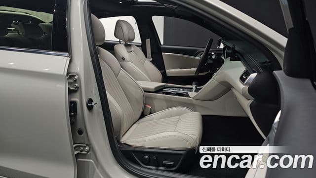 Genesis The / новый New G70, 2024 10