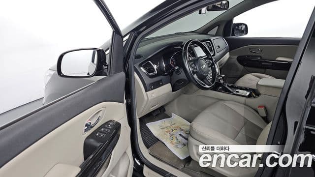 Kia The / новый New Carnival VIP, 2019 10