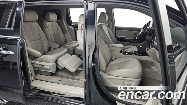 Kia The / новый New Carnival VIP, 2019 12