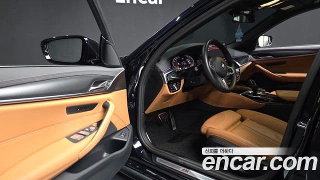 BMW 5시리즈 (G30) 520i M Sport, 2023 10