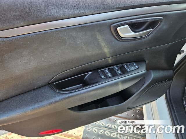 Renault Korea(Samsung) SM6 2.0 LPe SE (арендный автомобиль), 2019 12