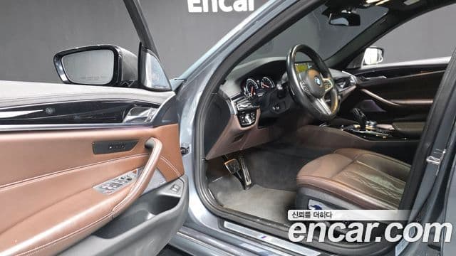 BMW 5시리즈 (G30) 540i xDrive M Sport Plus, 2018 10