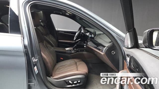 BMW 5시리즈 (G30) 540i xDrive M Sport Plus, 2018 11