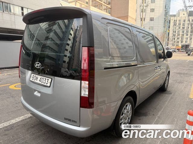 Hyundai Staria Smart, 2022 3