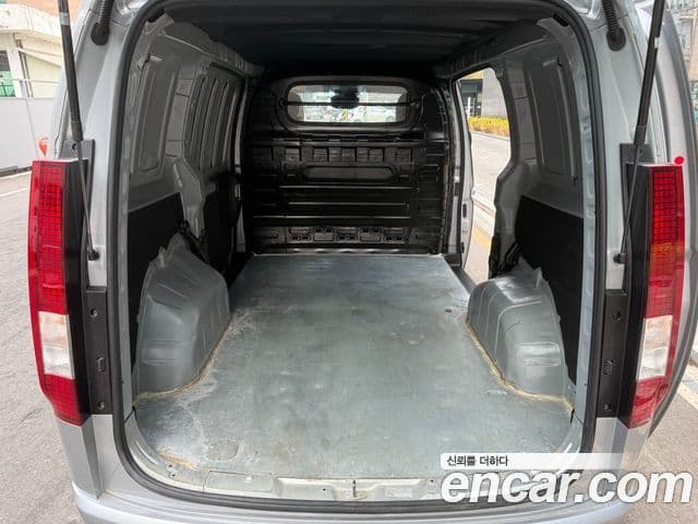 Hyundai Staria Smart, 2022 18