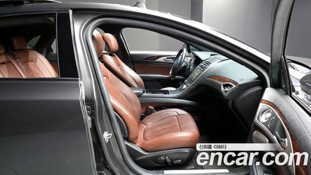 Lincoln New MKZ 2세대, 2017 10