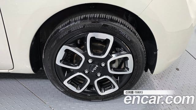 Kia The / новый New Ray Prestige, 2022 все фото