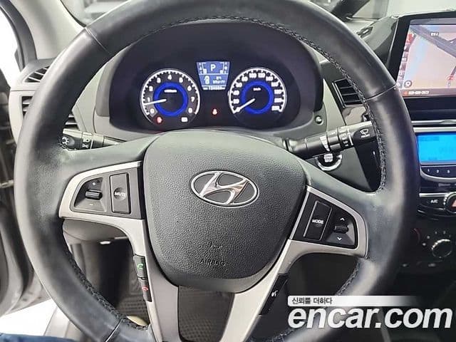 Hyundai Accent(новый кузов / новое поколение) Modern, 2015 9