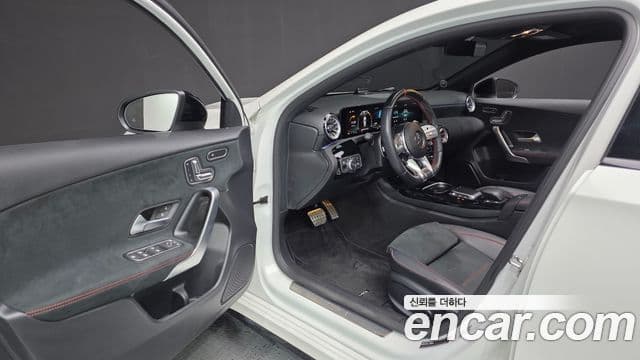 Mercedes-Benz A-класс W177 AMG A45 4MATIC+ хэтчбек, 2022 10