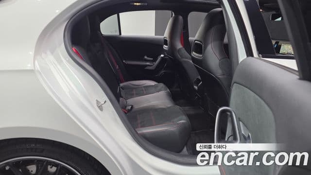 Mercedes-Benz A-класс W177 AMG A45 4MATIC+ хэтчбек, 2022 13