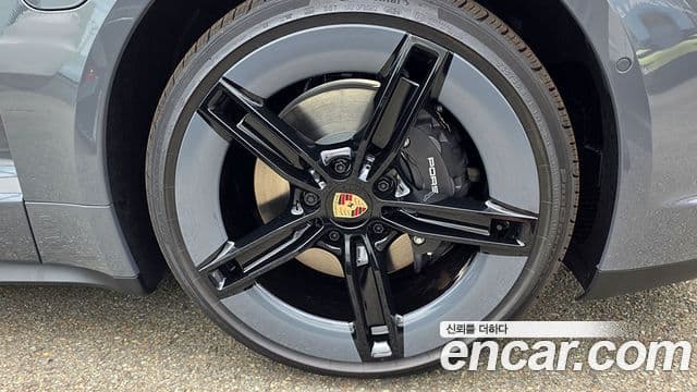 Porsche 타이칸 базовый 4, 2025 12