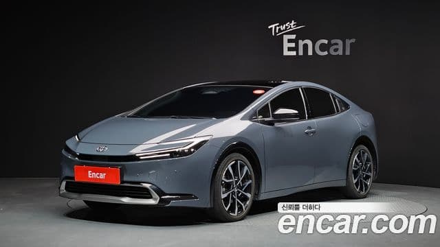 Toyota 프리우스 5세대 2.0 PHEV XSE, 2024 1