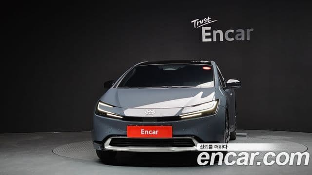 Toyota 프리우스 5세대 2.0 PHEV XSE, 2024 3