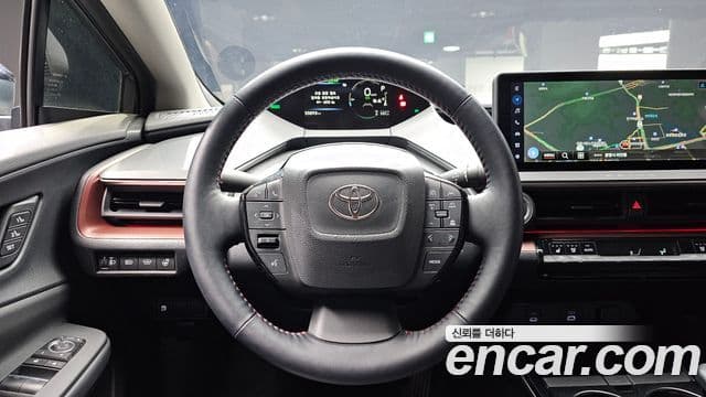 Toyota 프리우스 5세대 2.0 PHEV XSE, 2024 13