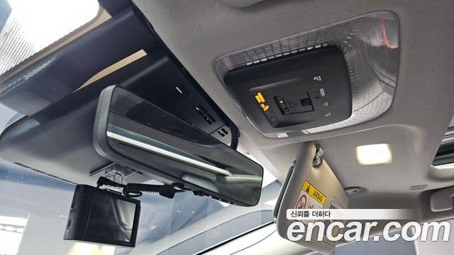 Toyota 프리우스 5세대 2.0 PHEV XSE, 2024 19