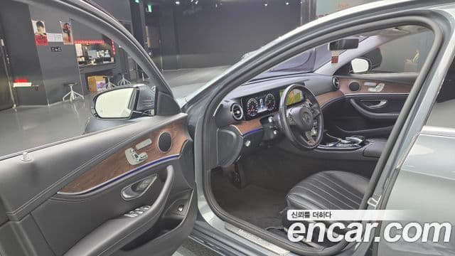 Mercedes-Benz E-класс W213 Exclusive, 2017 11