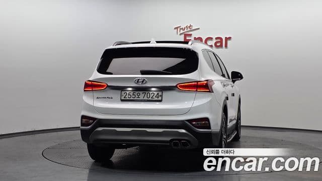 Hyundai Santa Fe TM Exclusive, 2020 4