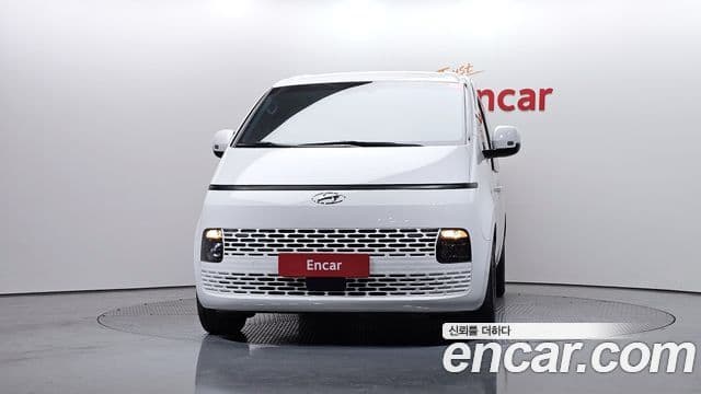 Hyundai Staria Modern, 2023 3