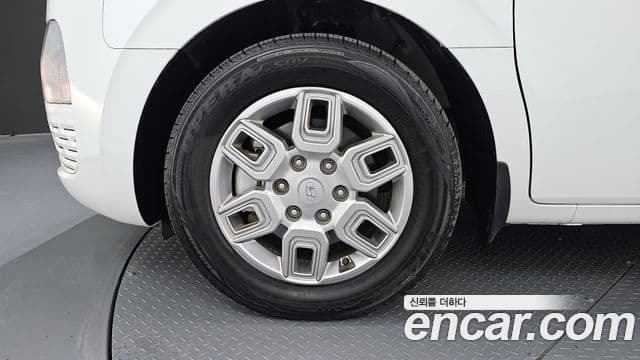 Hyundai Staria Modern, 2023 все фото