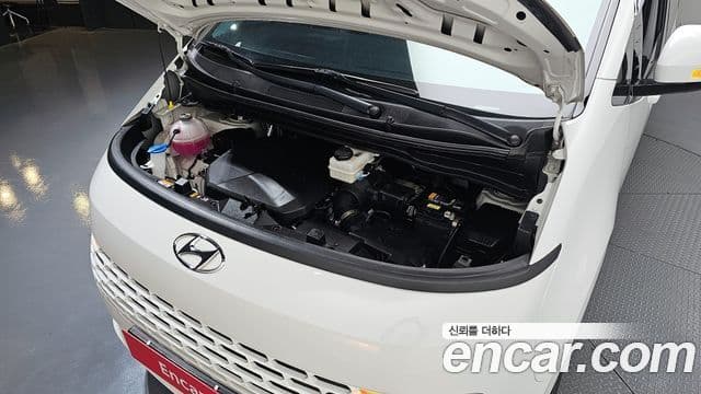 Hyundai Staria Modern, 2023 6