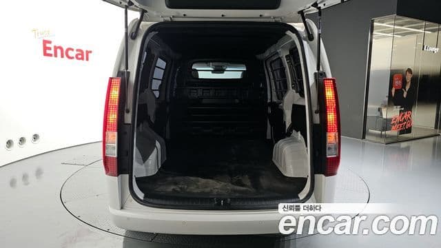 Hyundai Staria Modern, 2023 20