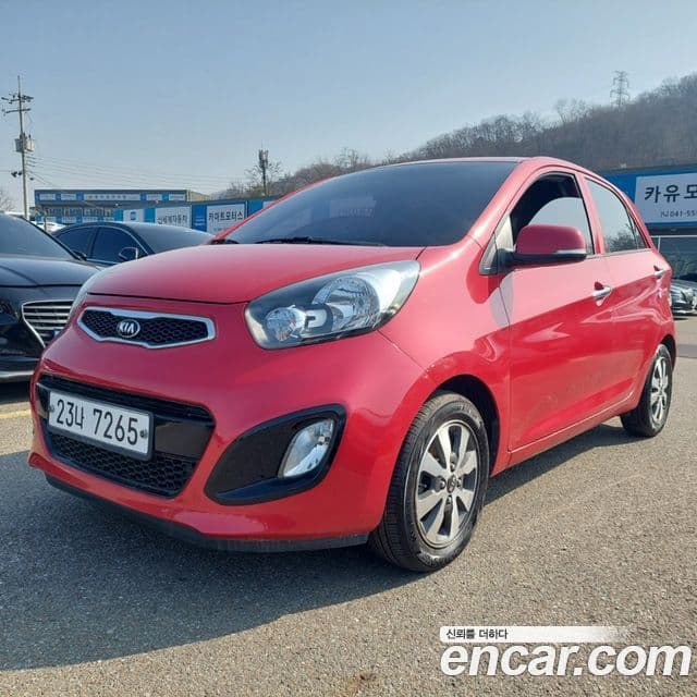 Kia All New Morning Deluxe Trendy, 2014 3