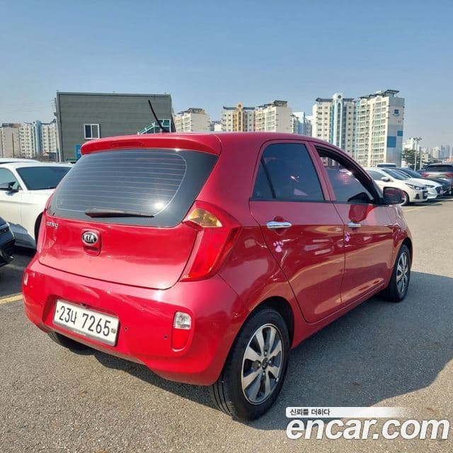 Kia All New Morning Deluxe Trendy, 2014 4