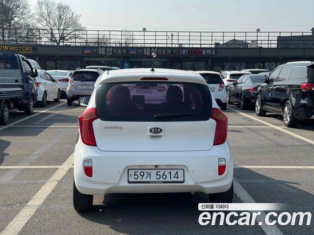 Kia All New Morning Deluxe, 2013 4