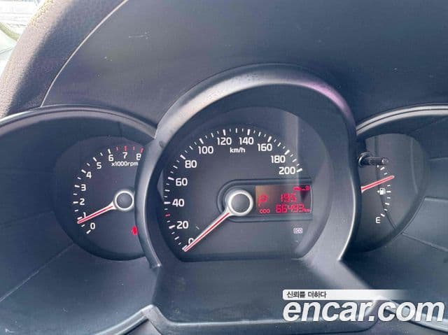 Kia All New Morning Deluxe, 2013 8