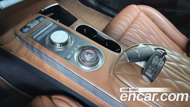 Genesis GV70, 2021 9