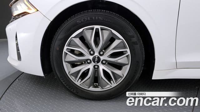 Kia K5 гибрид 3세대 Noblesse, 2022 все фото