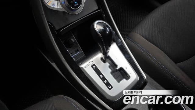 Hyundai Avante MD Premier, 2012 9