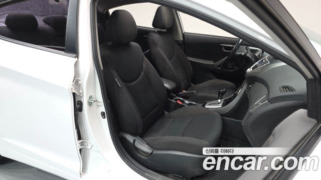 Hyundai Avante MD Premier, 2012 12