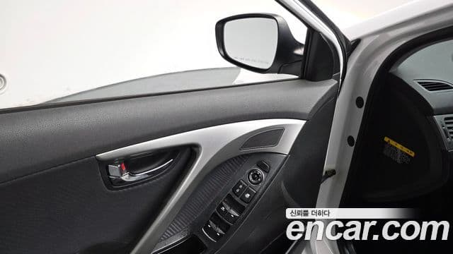 Hyundai Avante MD Premier, 2012 13