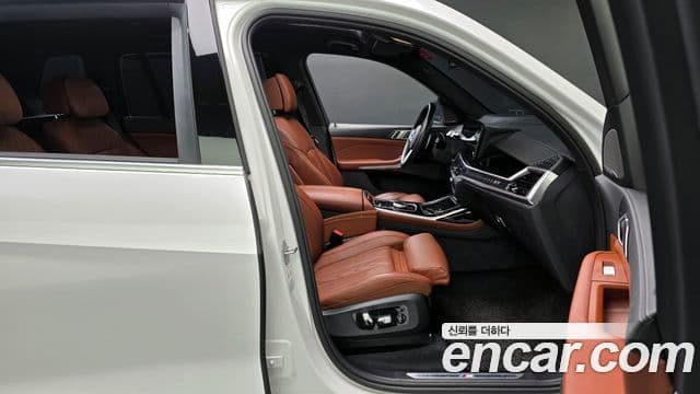 BMW X7 (G07) xDrive 40i M Sport 6인승, 2024 10