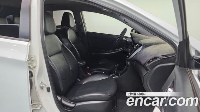 Hyundai Accent(новый кузов / новое поколение) Modern, 2014 10