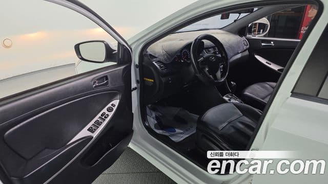 Hyundai Accent(новый кузов / новое поколение) Modern, 2014 11