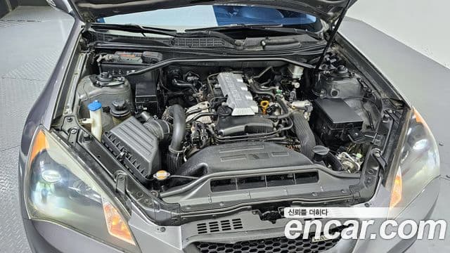 Hyundai Genesis купе 200 турбо P, 2010 6