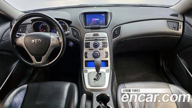 Hyundai Genesis купе 200 турбо P, 2010 7