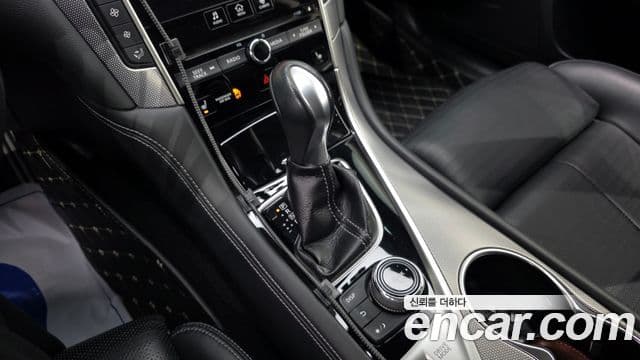 Infiniti Q50 3.5 гибрид Essence, 2016 9