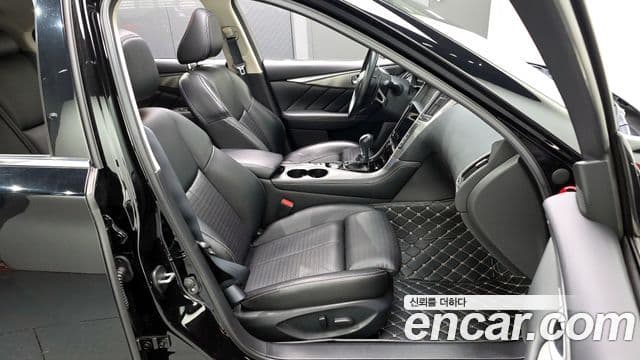 Infiniti Q50 3.5 гибрид Essence, 2016 12