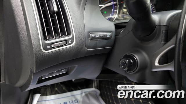 Infiniti Q50 3.5 гибрид Essence, 2016 13