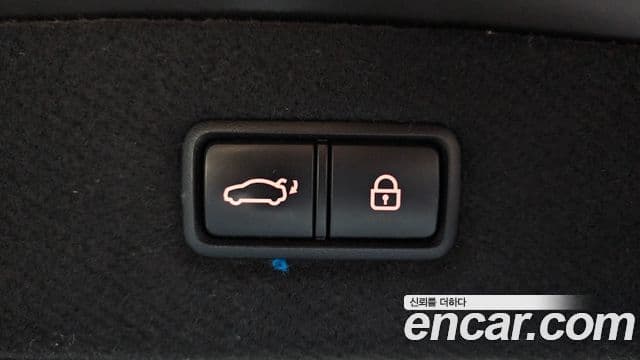 Genesis EQ900 Prestige, 2018 20