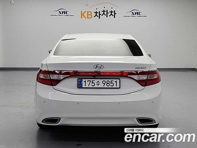 Hyundai Grandeur HG Modern, 2014 3