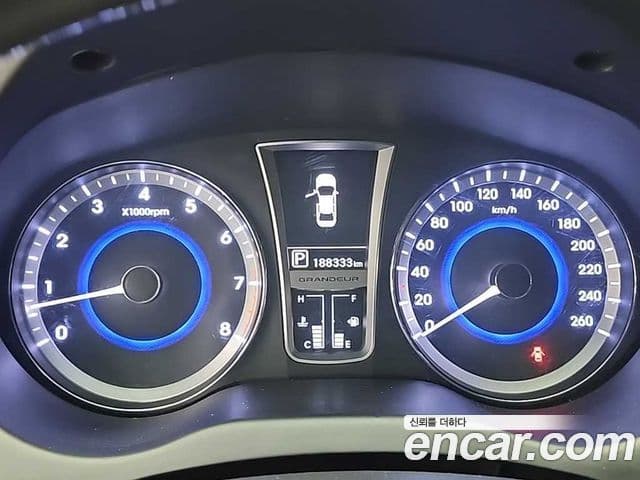 Hyundai Grandeur HG Modern, 2014 6